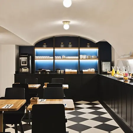 New Hotel Lafayette-3